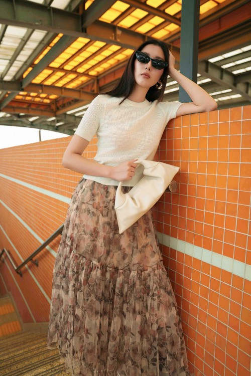 Sixdo Beige Mesh Flared Skirt